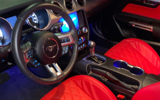 FORD MUSTANG - image 4