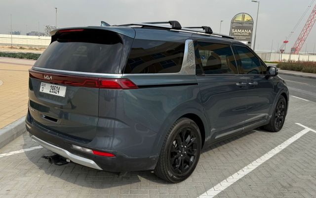 KIA CARNIVAL - image 3