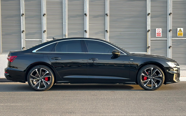 Audi A6 - image 2