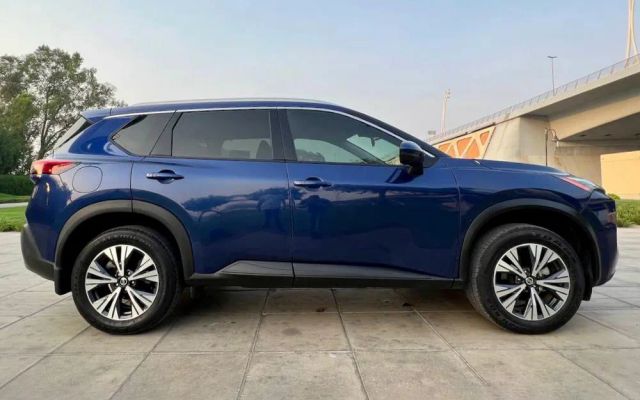 NISSAN ROGUE - image 2