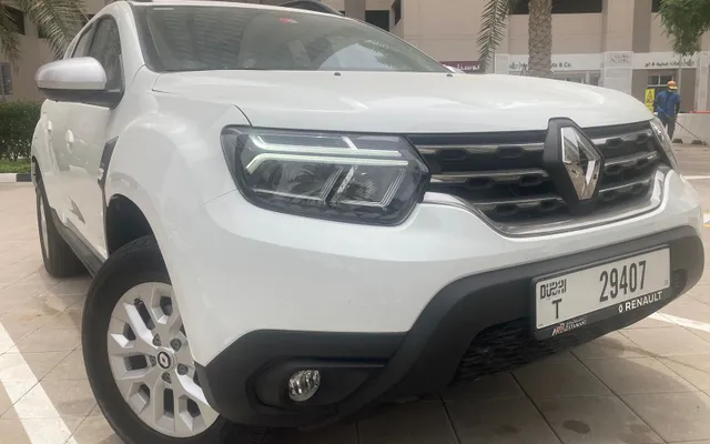 Renault Duster - image 1