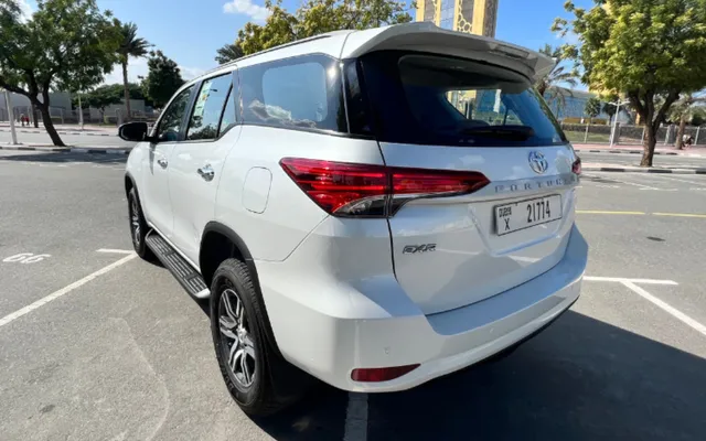 TOYOTA FORTUNER - image 2