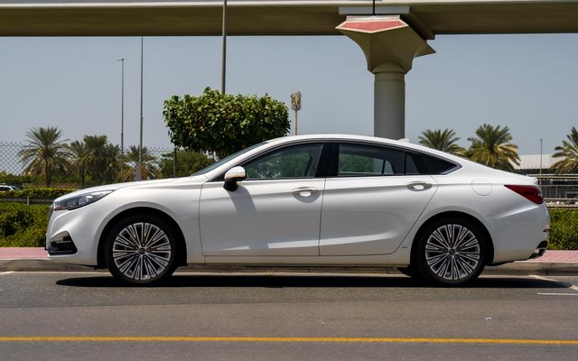 HONGQI H5 1.5 - image 2