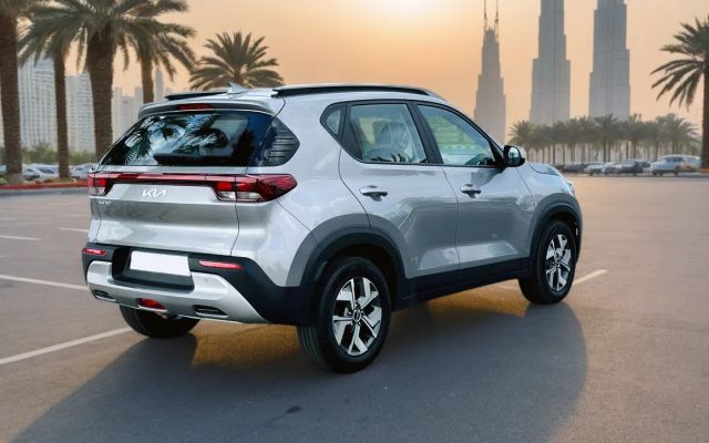 Kia Sonet - image 3