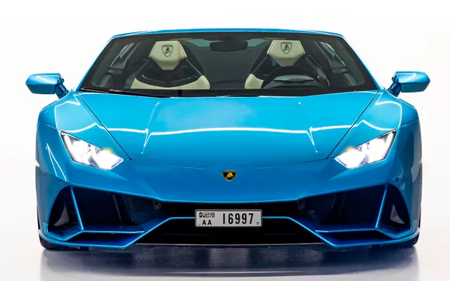Lamborghini Huracan Spyder - image 3