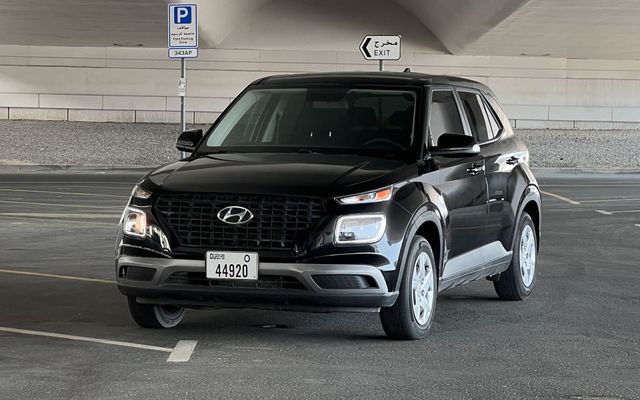 Hyundai Venue - image 1