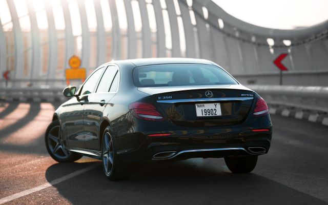 Mercedes E350 - image 3