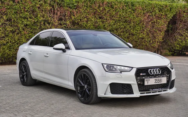 Audi A4 - image 3