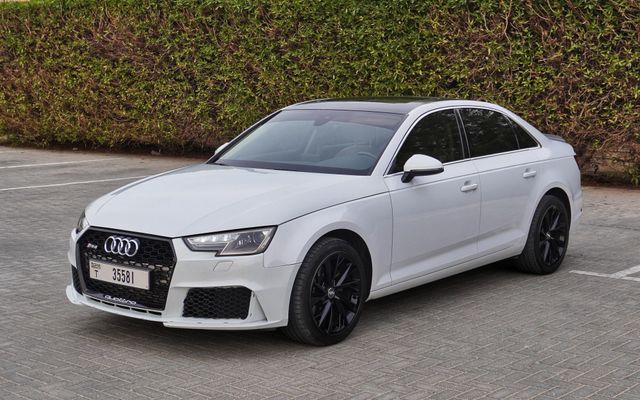 Audi A4 - image 1