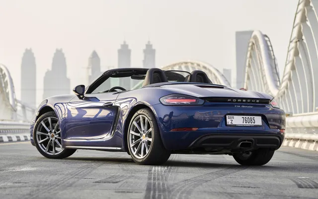 PORSCHE BOXSTER 718 - image 3
