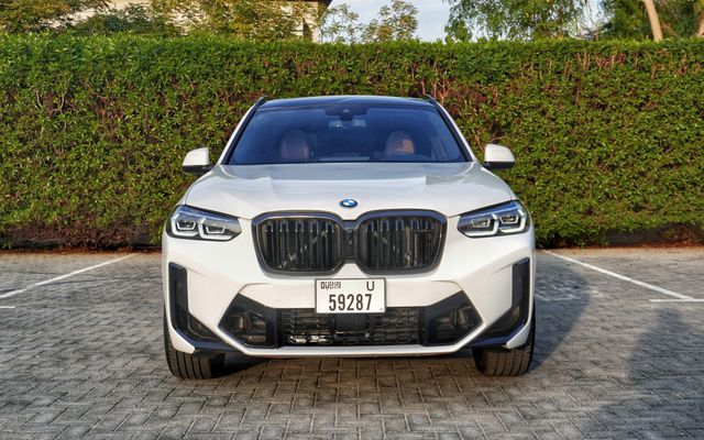 BMW X3 - image 2