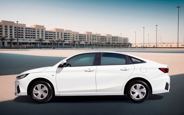 Toyota Yaris 1.5L - image 2