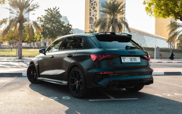 AUDI RS3 HATCHBACK - image 2