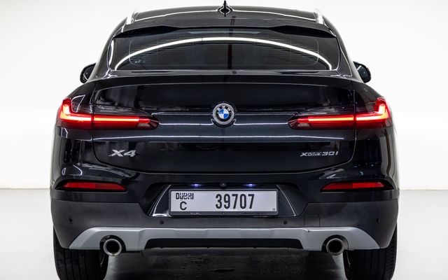 BMW X4 - image 4
