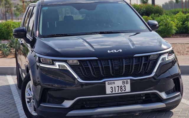 Kia Carnival - image 4