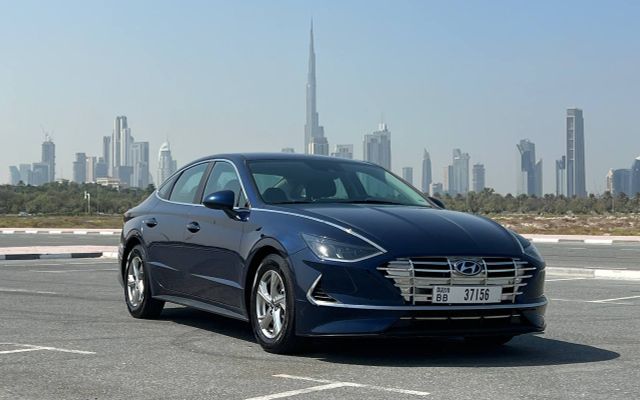 Hyundai Sonata - image 3