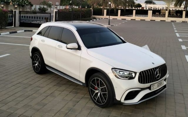 Mercedes GLC300 - image 4