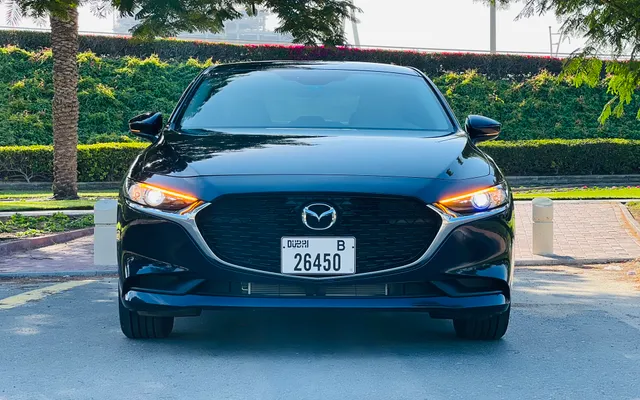 MAZDA 3 - image 2