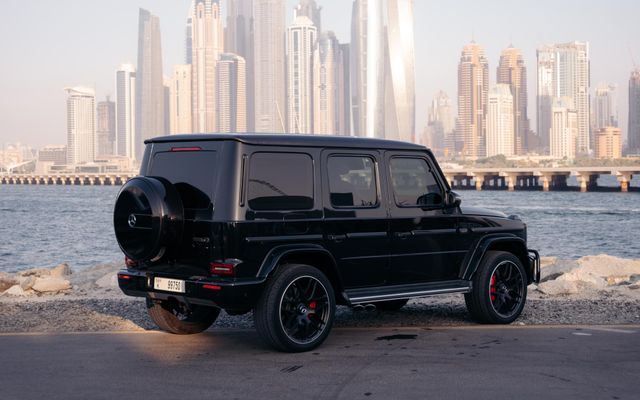 MERCEDES G63 WAGON - image 2