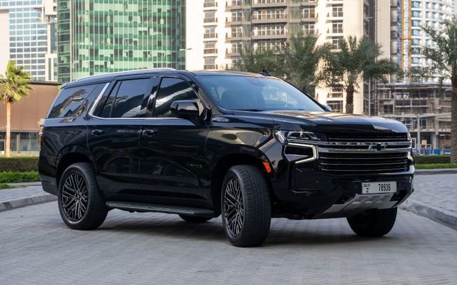 Chevrolet Tahoe - image 1