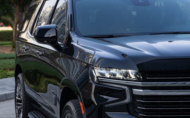 Chevrolet Tahoe - image 4