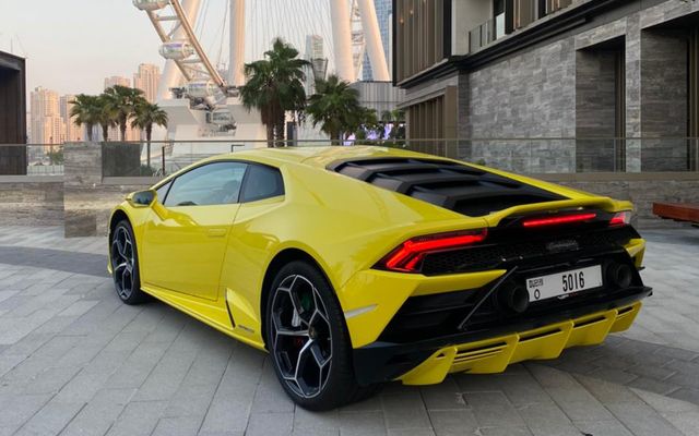 Lamborghini Huracan - image 2