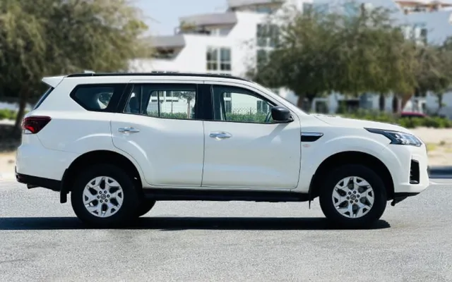 Nissan Xterra - image 2