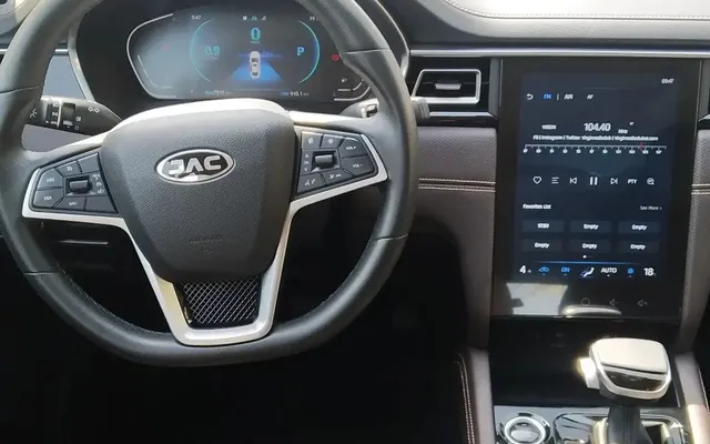 JAC J7 - image 3