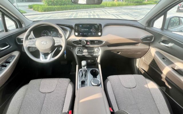 HYUNDAI SANTAFE - image 3