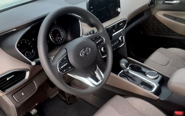 HYUNDAI SANTAFE - image 4