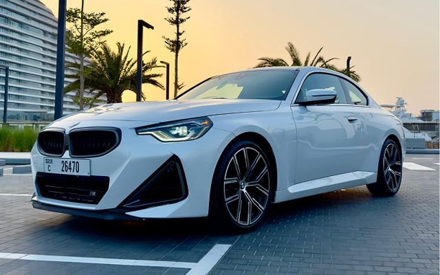 BMW 230 - image 1