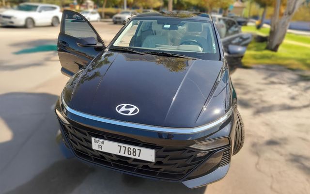 Hyundai Accent - image 1