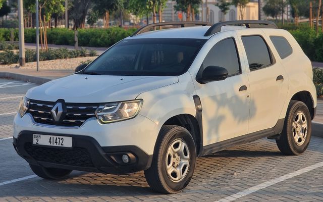 Renault Duster - image 1
