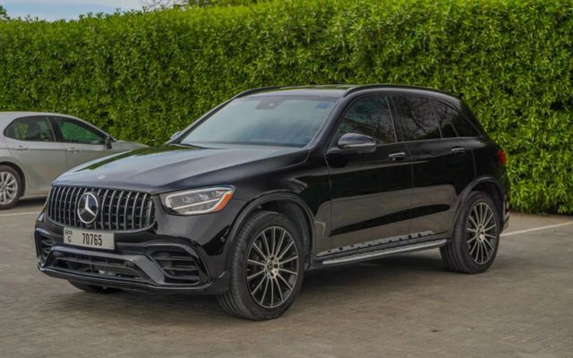 Mercedes GLC300 - image 1