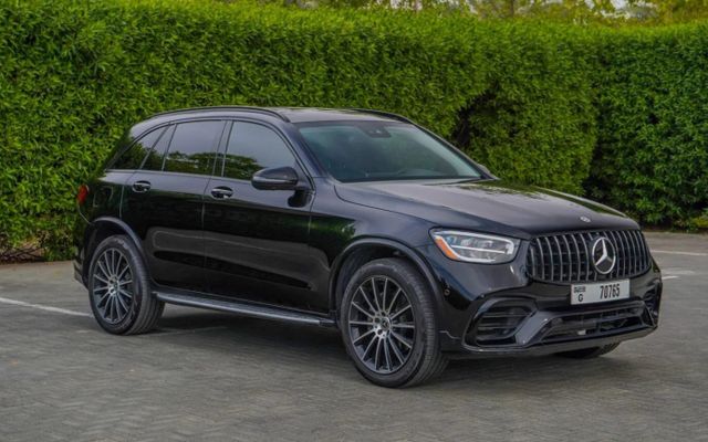Mercedes GLC300 - image 3