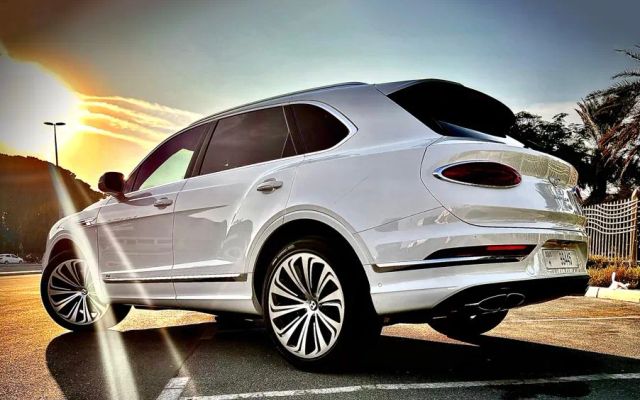 BENTLEY BENTAYGA - image 3