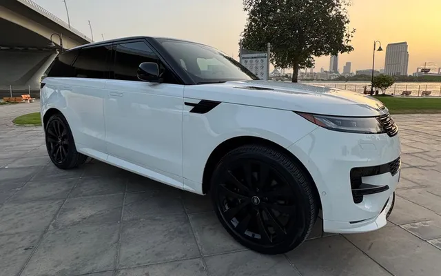 Range Rover Sport - image 4