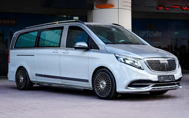 MERCEDES VIANO MAYBACH 2025 - image 1