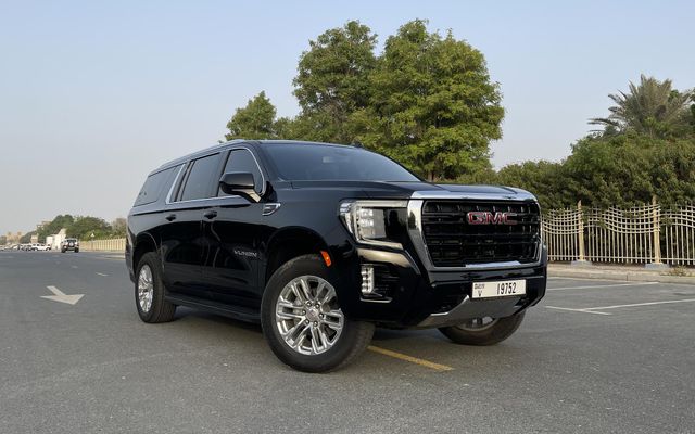 GMC Yukon XL SLE - image 4