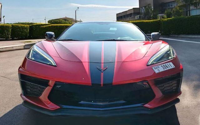 Chevrolet Corvette - image 2