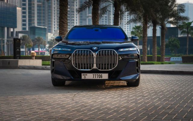 BMW 735 - image 3