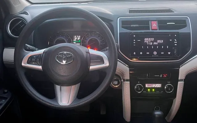 TOYOTA RUSH - image 4