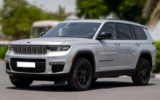 JEEP Grand Cherokee - image 1