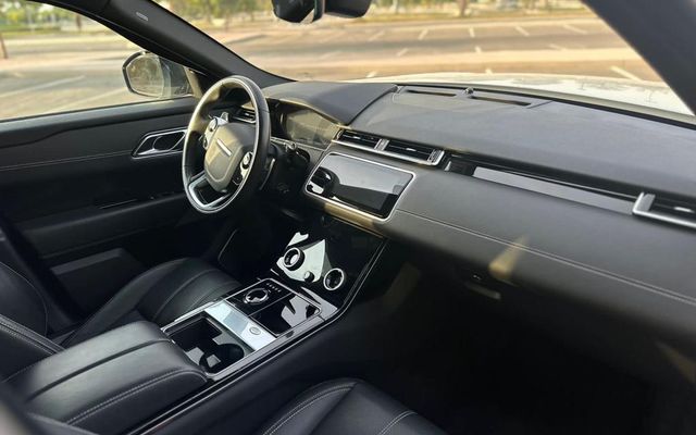 RANGE ROVER VELAR - image 3
