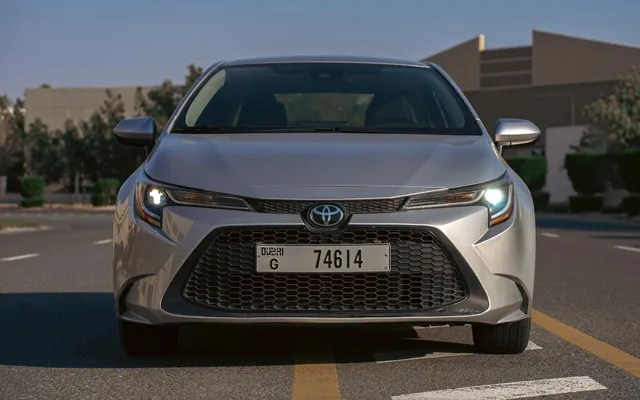 TOYOTA COROLLA - image 2