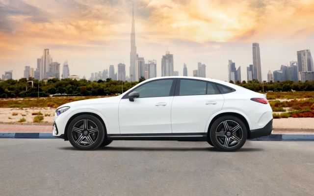 Mercedes Benz GLC200 Coupe White - image 2