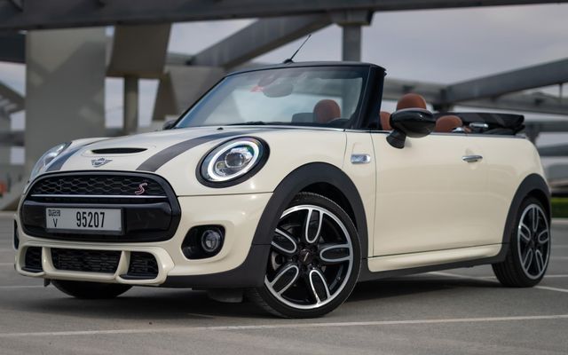Mini Cooper S - image 1