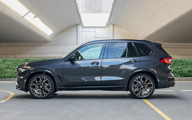 BMW X5 2023 - image 2