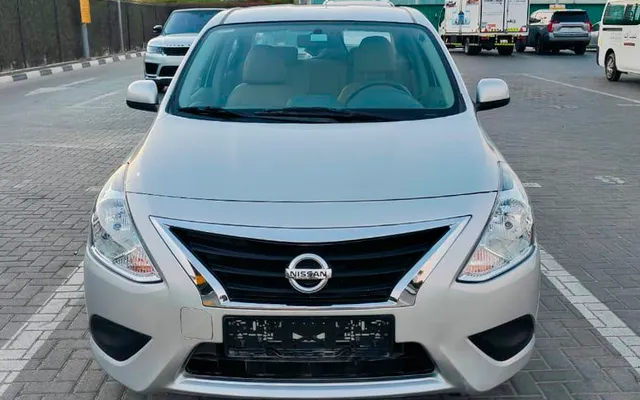 Nissan Sunny - image 1