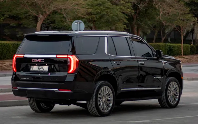 GMC YUKON 2025 - image 4